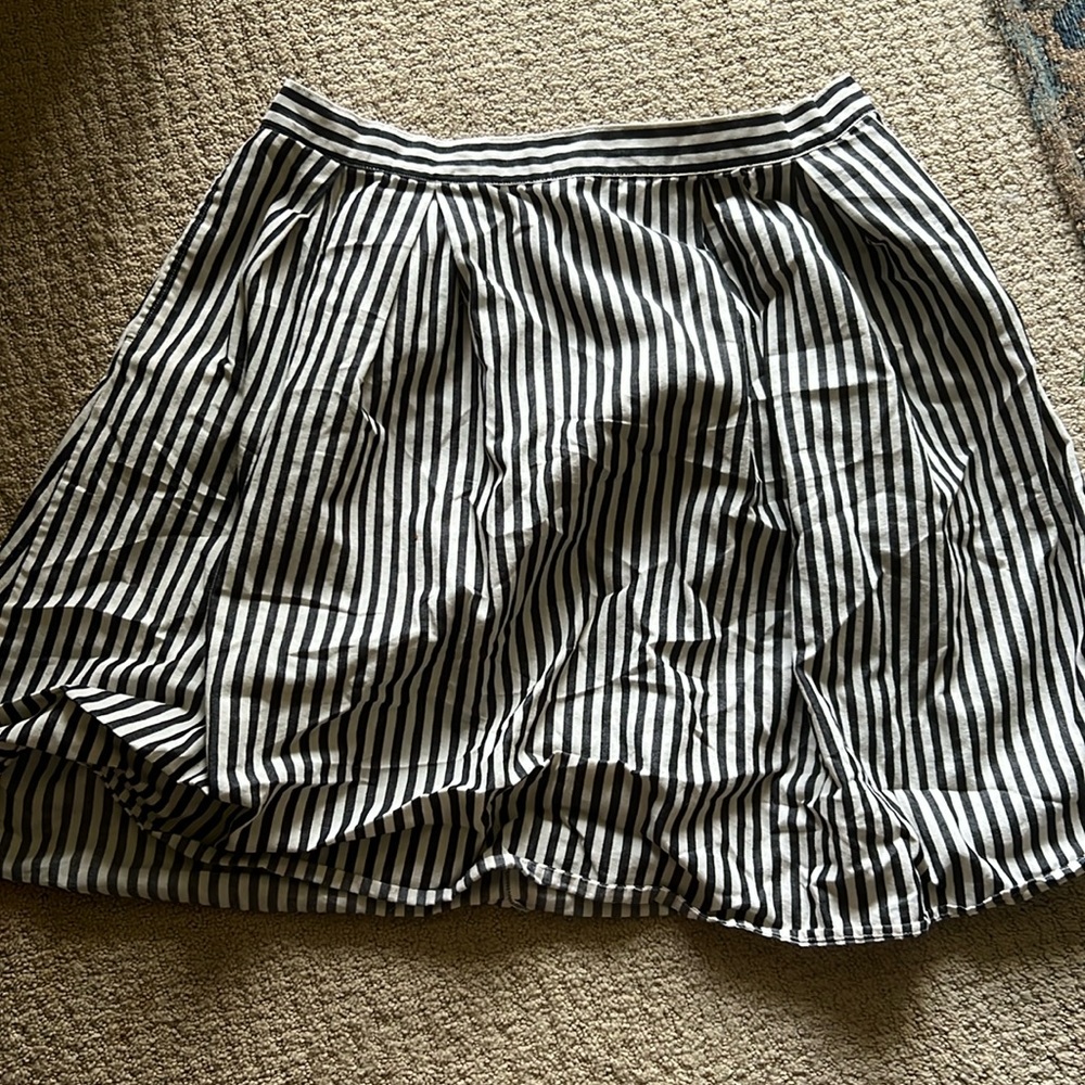 Forever 21 Pleated Striped Skirt With Pockets Size 16